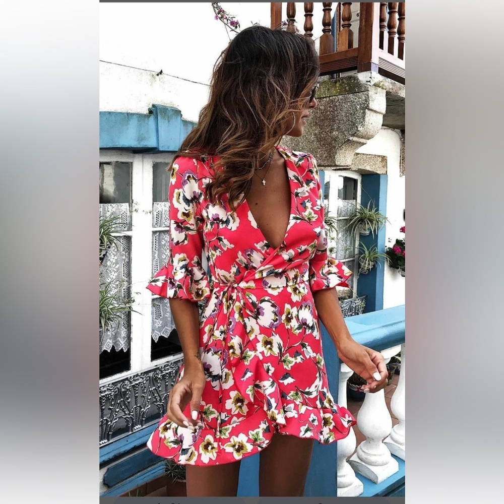 🌺 Zara Wrap Floral Playsuit 🌹